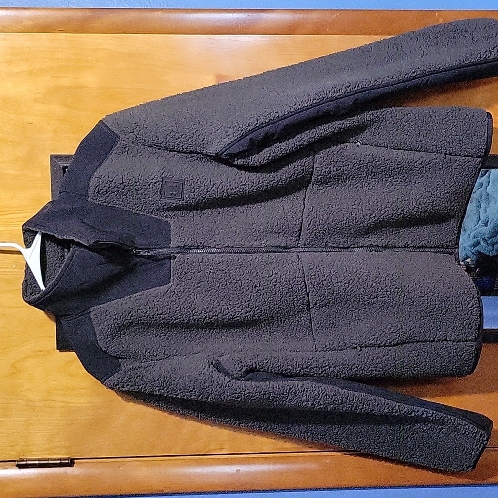 Men's UnderArmour Fleece Jacket